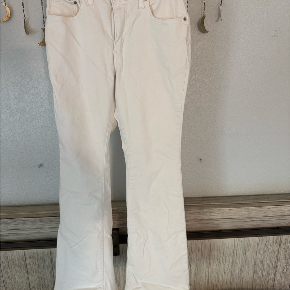 Levi’s Women's White Flare Jeans